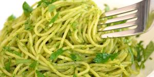 Receta de Espagueti verde con chile poblano